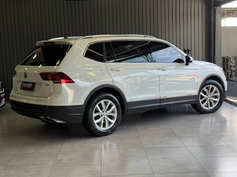 TIGUAN 1.4 ALLSPACE COMFORT 250 TSI FLEX 4P - 2018 - DOIS IRMãOS
