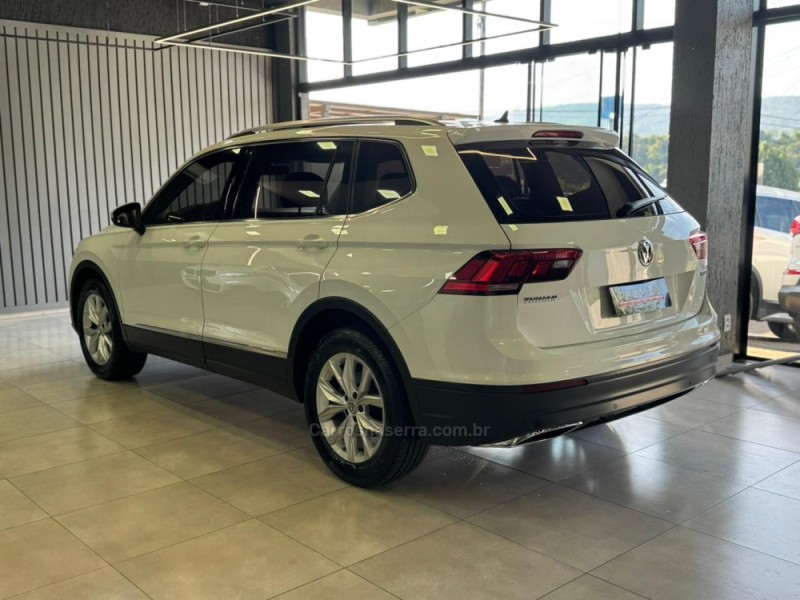 TIGUAN 1.4 ALLSPACE COMFORT 250 TSI FLEX 4P - 2018 - DOIS IRMãOS