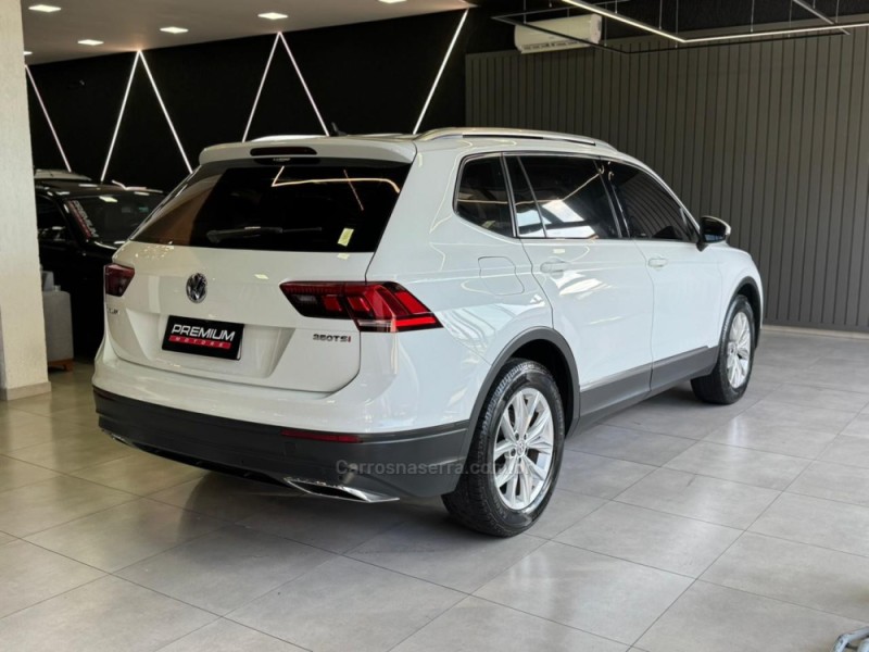 TIGUAN 1.4 ALLSPACE COMFORT 250 TSI FLEX 4P - 2018 - DOIS IRMãOS