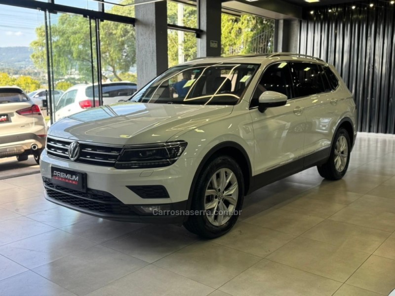 TIGUAN 1.4 ALLSPACE COMFORT 250 TSI FLEX 4P - 2018 - DOIS IRMãOS