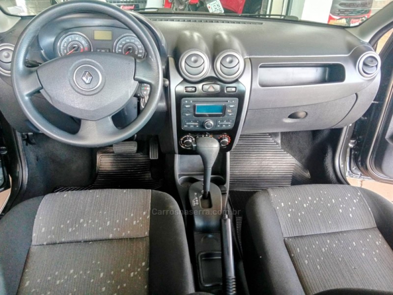 LOGAN  - 2013 - CANOAS