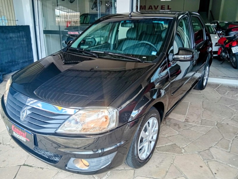 LOGAN  - 2013 - CANOAS