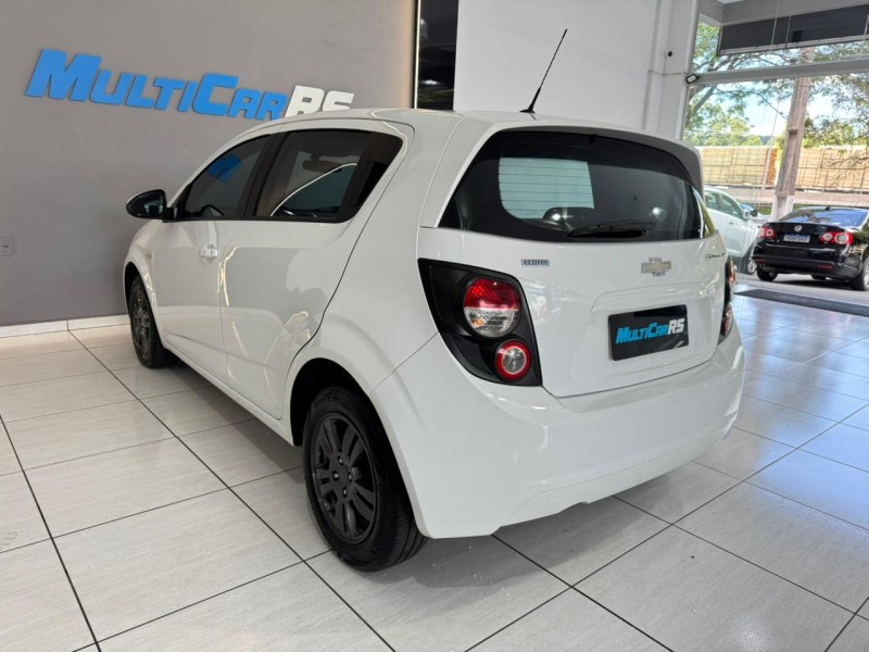 SONIC 1.6 LT 16V FLEX 4P MANUAL - 2014 - ESTâNCIA VELHA