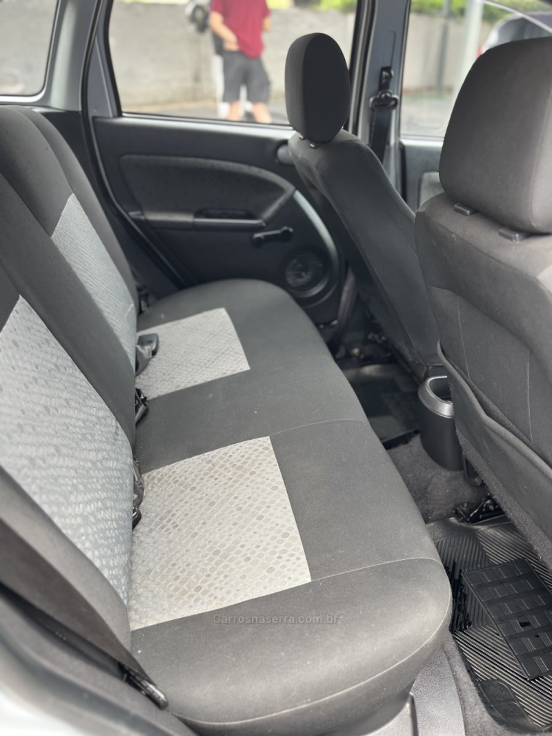 FIESTA 1.6 MPI HATCH 8V FLEX 4P MANUAL - 2013 - CAXIAS DO SUL