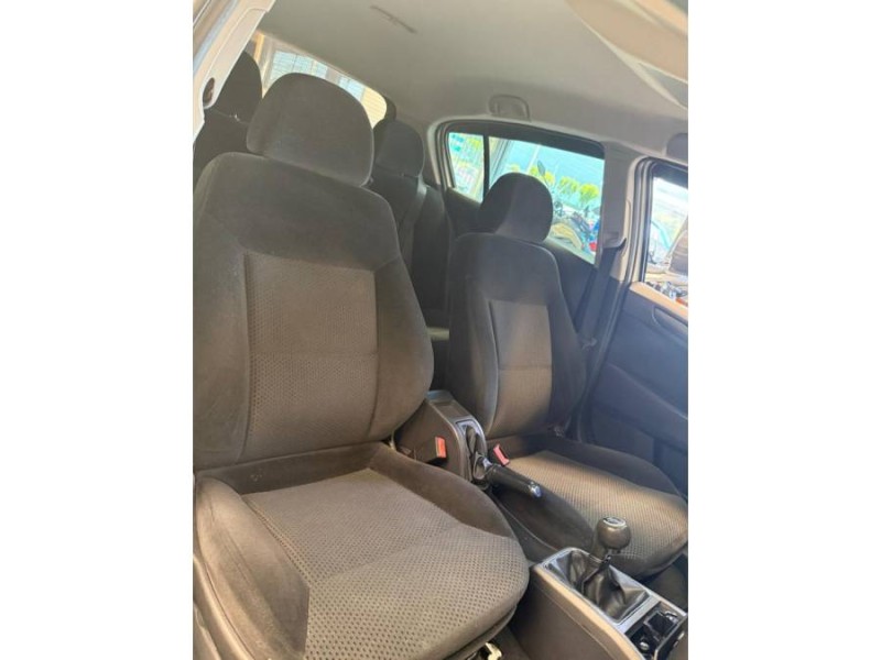 VECTRA 2.0 MPFI GT HATCH 8V FLEX 4P MANUAL - 2009 - CAXIAS DO SUL