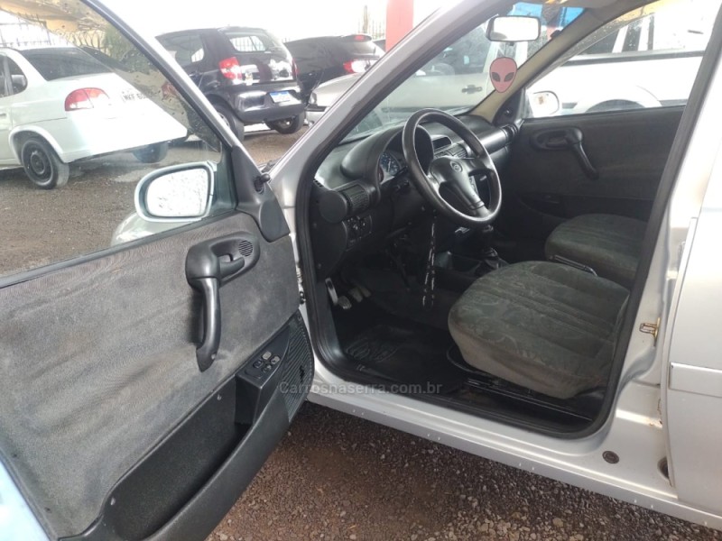 CORSA 1.0 MPFI MILENIUM 16V GASOLINA 4P MANUAL - 2000 - CAXIAS DO SUL