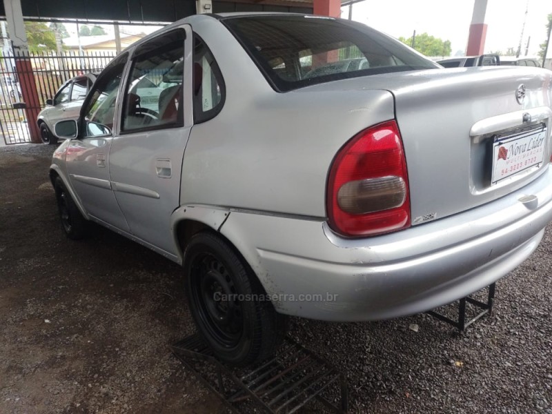 CORSA 1.0 MPFI MILENIUM 16V GASOLINA 4P MANUAL - 2000 - CAXIAS DO SUL