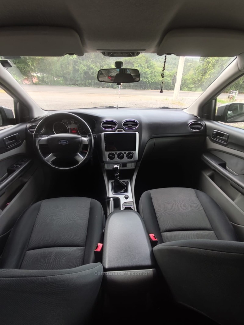 FOCUS 2.0 FC 16V GASOLINA 4P MANUAL - 2009 - VALE REAL