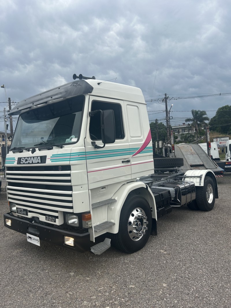 r 113 h 320 4x2 1994 caxias do sul