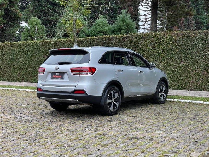 SORENTO 3.3 EX V6 24V GASOLINA 4P 7 LUGARES AUTOMATICO - 2016 - FARROUPILHA