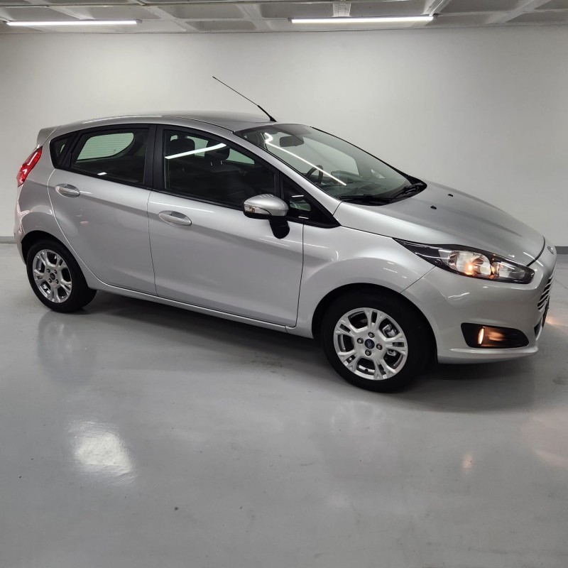 FIESTA 1.6 SE HATCH 16V FLEX 4P MANUAL - 2017 - BENTO GONçALVES