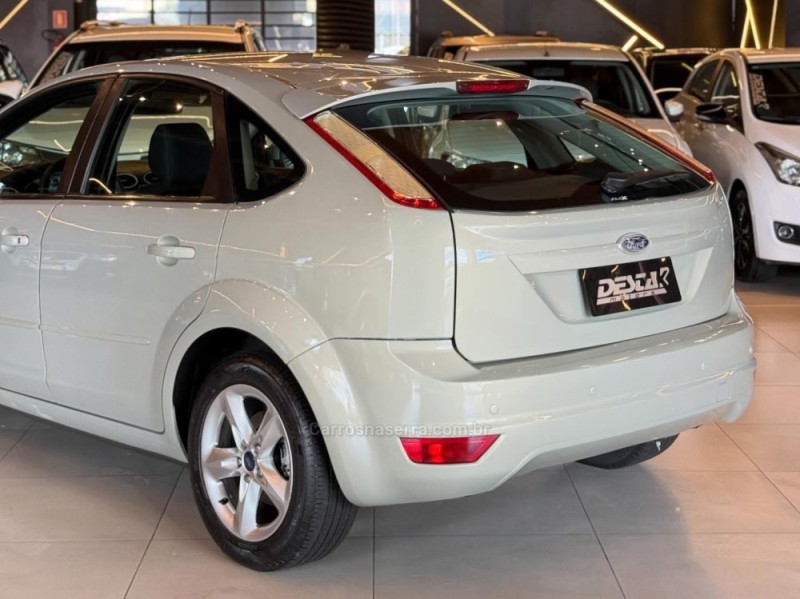 FOCUS 1.6 SE 16V FLEX 4P MANUAL - 2013 - NOVO HAMBURGO