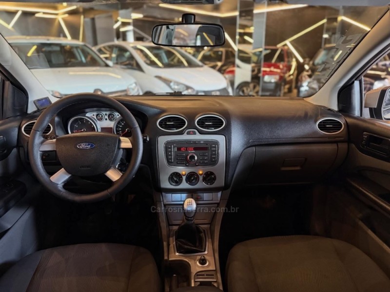 FOCUS 1.6 SE 16V FLEX 4P MANUAL - 2013 - NOVO HAMBURGO