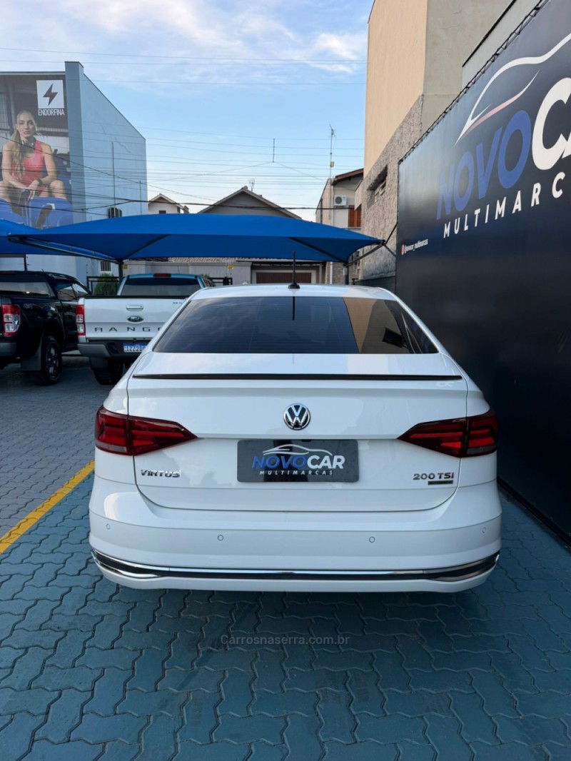 VIRTUS 1.0 200 TSI HIGHLINE AUTOMÁTICO - 2019 - ESTâNCIA VELHA