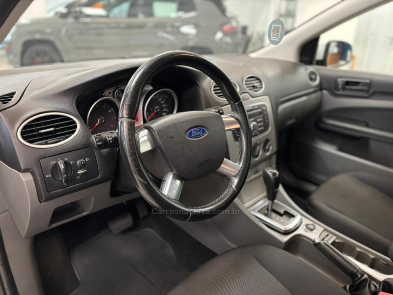 FOCUS 2.0 HC 16V FLEX 4P AUTOMÁTICO  - 2011 - CARLOS BARBOSA