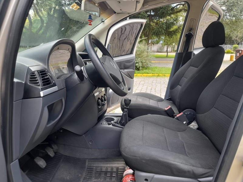 IDEA 1.4 MPI ATTRACTIVE 8V FLEX 4P MANUAL - 2007 - FARROUPILHA