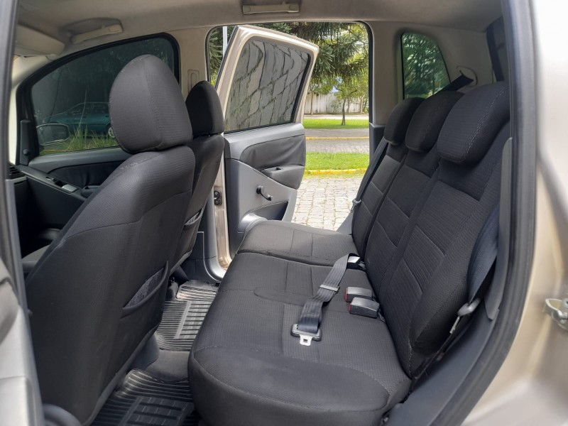 IDEA 1.4 MPI ATTRACTIVE 8V FLEX 4P MANUAL - 2007 - FARROUPILHA