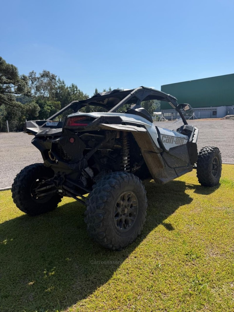 MAVERICK XRS X3 XRS TURBO RR SMART SHOX - 2024 - FARROUPILHA