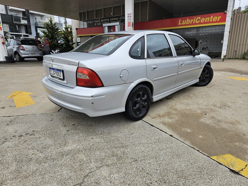 VECTRA 2.2 MPFI GL MILENIUM 8V GASOLINA 4P MANUAL - 2000 - CAXIAS DO SUL