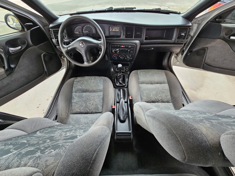 VECTRA 2.2 MPFI GL MILENIUM 8V GASOLINA 4P MANUAL - 2000 - CAXIAS DO SUL