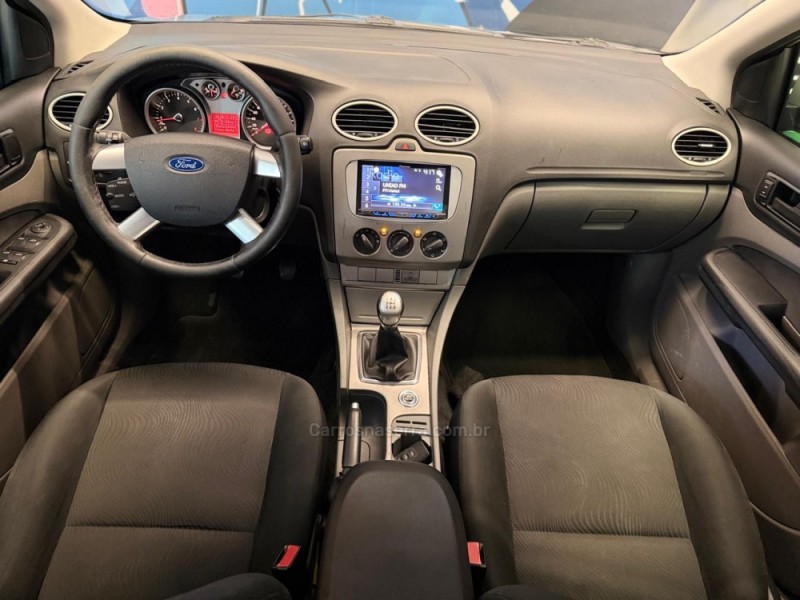 FOCUS 2.0 GHIA SEDAN 16V FLEX 4P MANUAL - 2013 - NOVO HAMBURGO