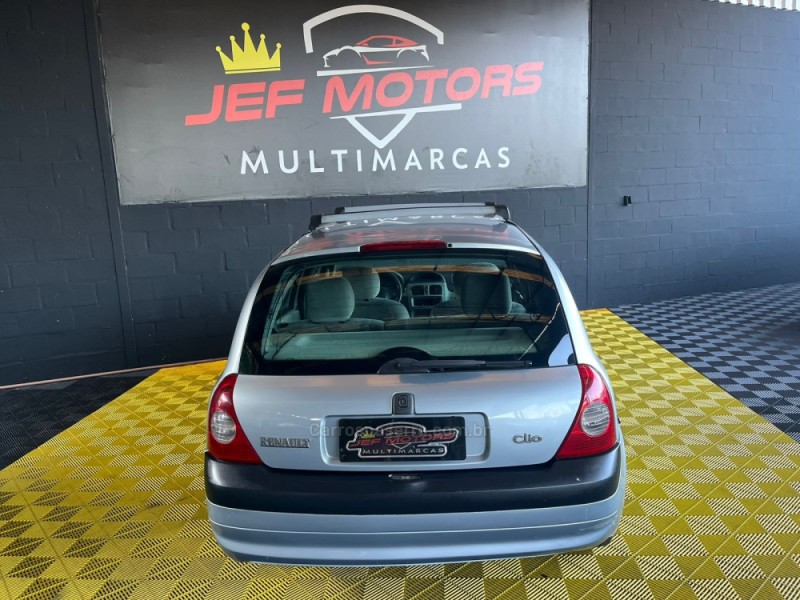 CLIO 1.0 PRIVILÉGE 16V FLEX 4P MANUAL - 2005 - CAXIAS DO SUL