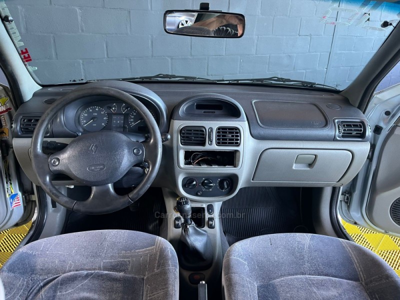 CLIO 1.0 PRIVILÉGE 16V FLEX 4P MANUAL - 2005 - CAXIAS DO SUL