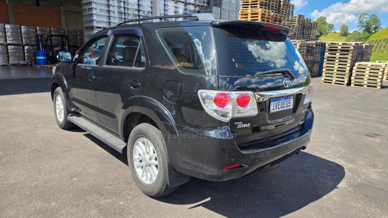 HILUX SW4 3.0 SRV 4X4 16V TURBO INTERCOOLER DIESEL 4P AUTOMÁTICO - 2014 - CAXIAS DO SUL