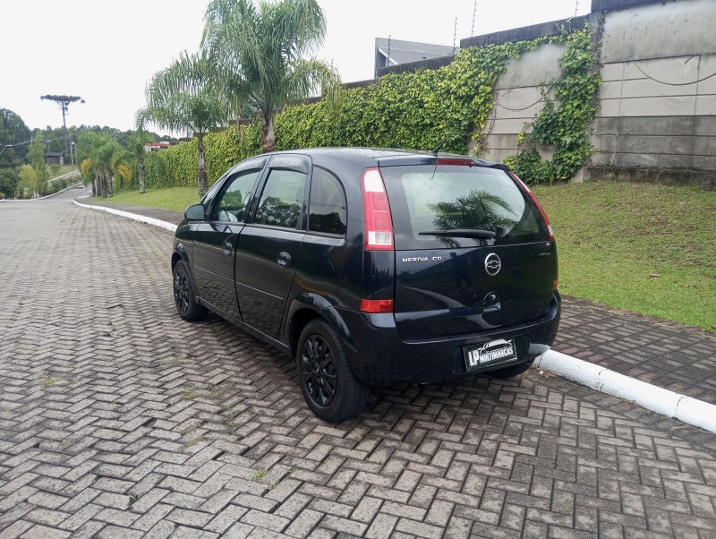 MERIVA 1.8 MPFI 8V GASOLINA 4P MANUAL - 2004 - CAXIAS DO SUL