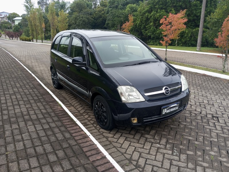 MERIVA 1.8 MPFI 8V GASOLINA 4P MANUAL - 2004 - CAXIAS DO SUL
