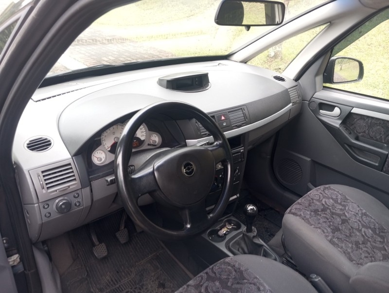 MERIVA 1.8 MPFI 8V GASOLINA 4P MANUAL - 2004 - CAXIAS DO SUL