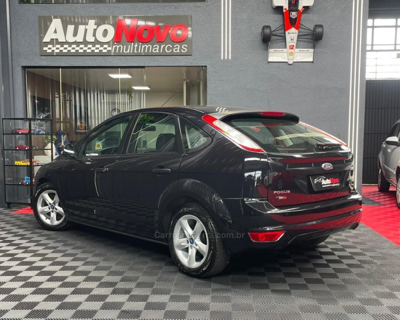 FOCUS 1.6 8V FLEX 4P MANUAL - 2012 - VACARIA