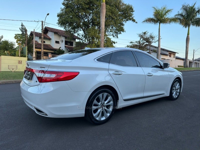 AZERA 3.0 MPFI GLS V6 24V GASOLINA 4P AUTOMÁTICO - 2015 - SãO LEOPOLDO