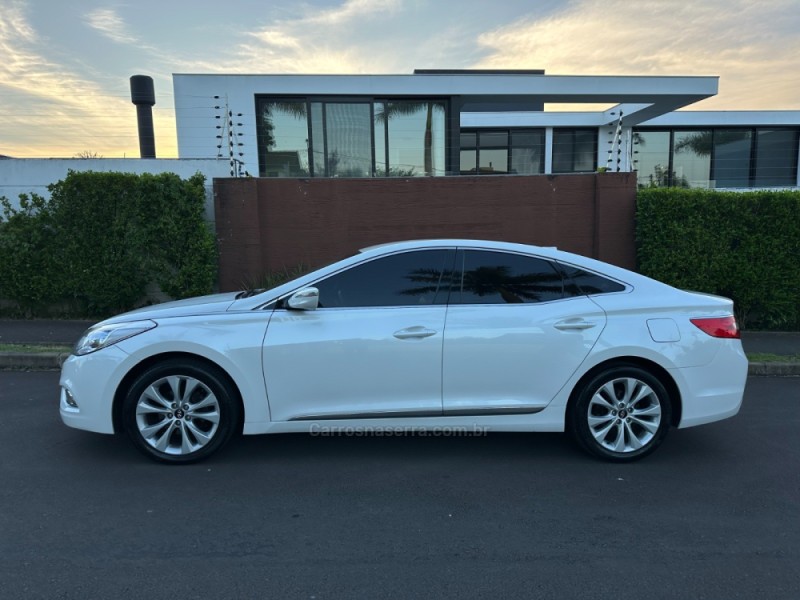 AZERA 3.0 MPFI GLS V6 24V GASOLINA 4P AUTOMÁTICO - 2015 - SãO LEOPOLDO