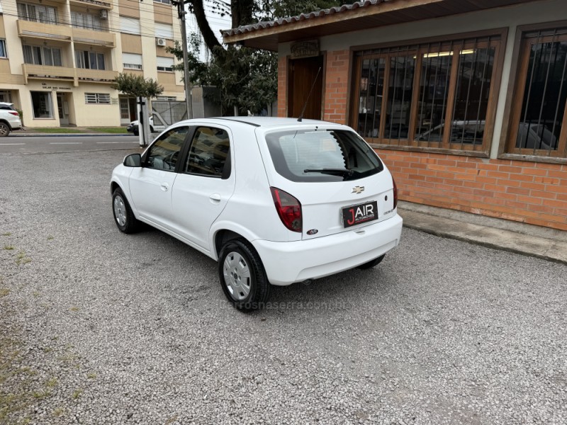CELTA 1.0 MPFI LT 8V FLEX 4P MANUAL - 2015 - GARIBALDI