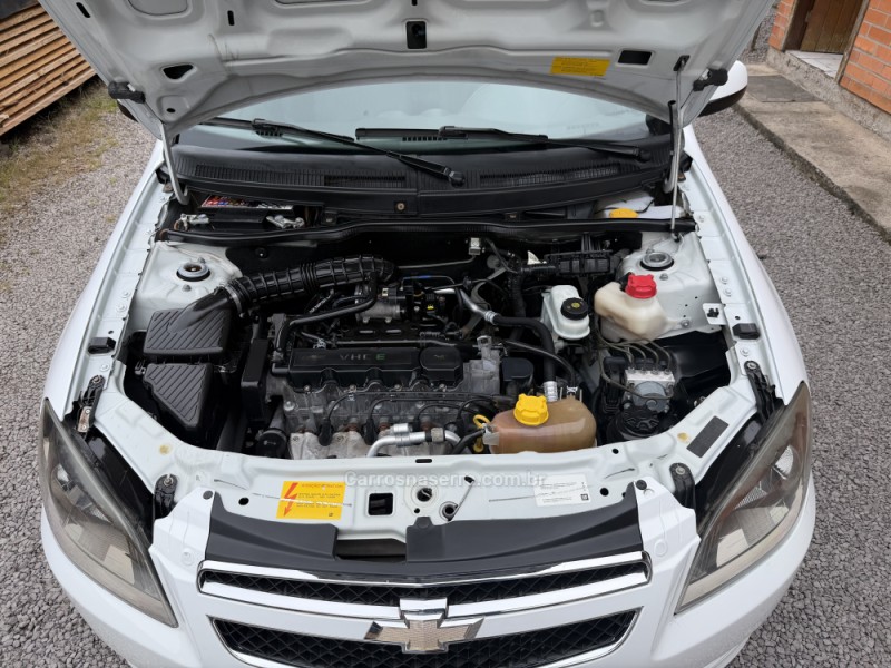 CELTA 1.0 MPFI LT 8V FLEX 4P MANUAL - 2015 - GARIBALDI