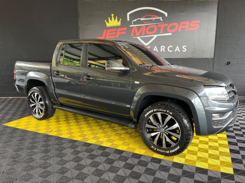 AMAROK 2.0 HIGHLINE 4X4 CD 16V TURBO INTERCOOLER DIESEL 4P AUTOMÁTICO - 2017 - CAXIAS DO SUL