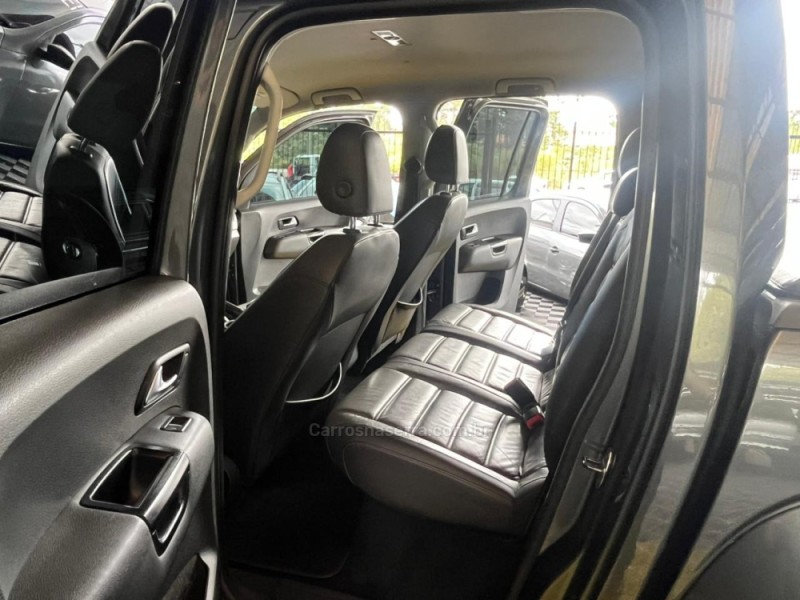 AMAROK 2.0 HIGHLINE 4X4 CD 16V TURBO INTERCOOLER DIESEL 4P AUTOMÁTICO - 2017 - CAXIAS DO SUL