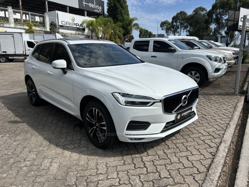XC60 2.4 D5 MOMENTUM DIESEL AWD 4P AUTOMÁTICO - 2019 - FARROUPILHA