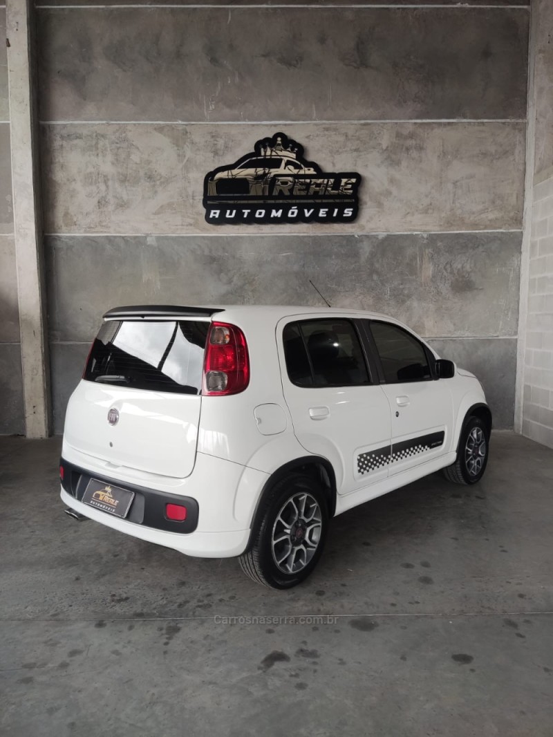 UNO 1.4 EVO SPORTING 8V FLEX 4P MANUAL - 2013 - VALE REAL