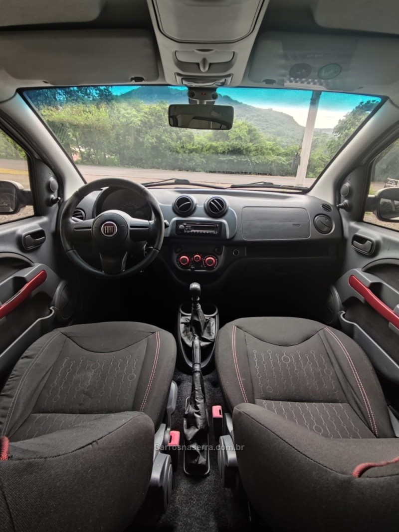 UNO 1.4 EVO SPORTING 8V FLEX 4P MANUAL - 2013 - VALE REAL