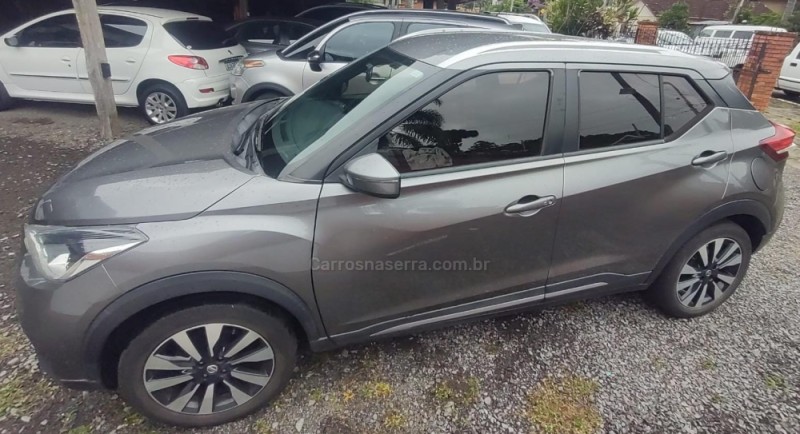 KICKS 1.6 SPECIAL EDITION 16V FLEXSTART 4P XTRONIC - 2019 - GRAMADO