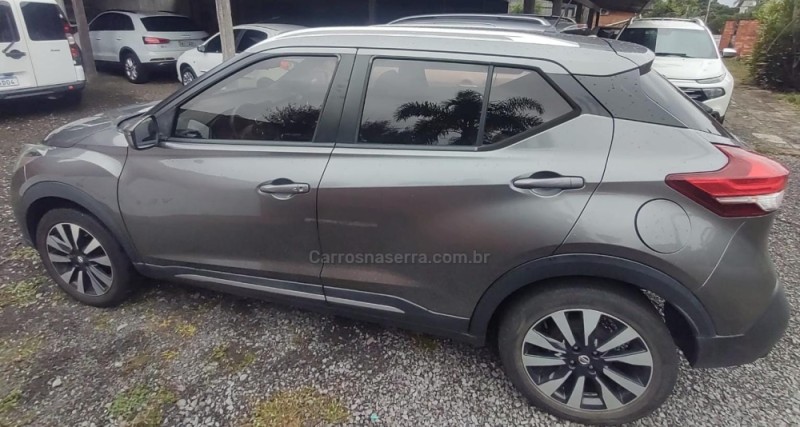 KICKS 1.6 SPECIAL EDITION 16V FLEXSTART 4P XTRONIC - 2019 - GRAMADO