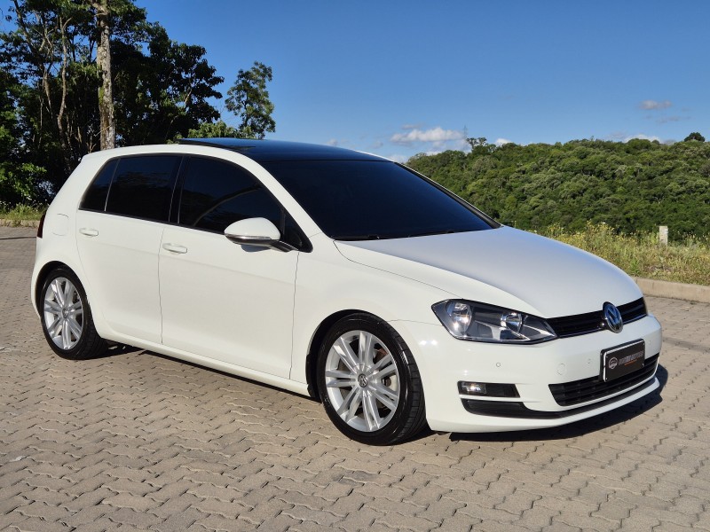 GOLF 1.0 TSI COMFORTLINE 12V TOTAL FLEX 4P MANUAL - 2017 - BENTO GONçALVES