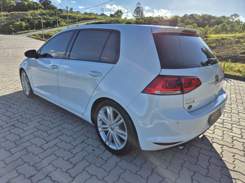 GOLF 1.0 TSI COMFORTLINE 12V TOTAL FLEX 4P MANUAL - 2017 - BENTO GONçALVES