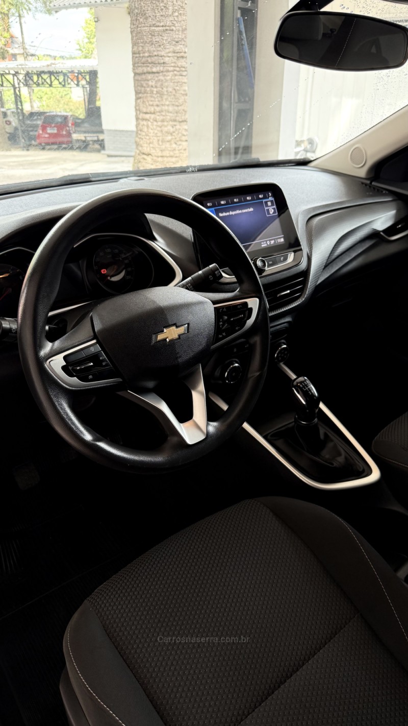 ONIX 1.0 LT 12V FLEX 4P MANUAL - 2023 - CANELA