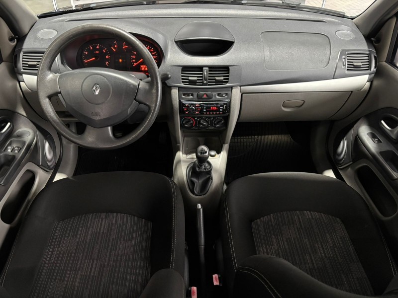 SYMBOL 1.6 EXPRESSION 8V FLEX 4P MANUAL - 2010 - CAXIAS DO SUL