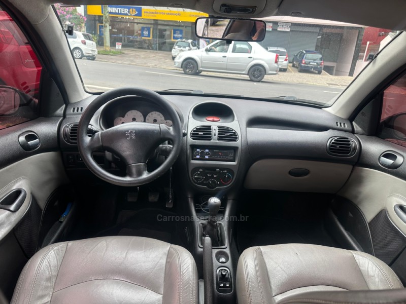 206 1.6 FELINE 16V GASOLINA 4P MANUAL - 2005 - CAXIAS DO SUL