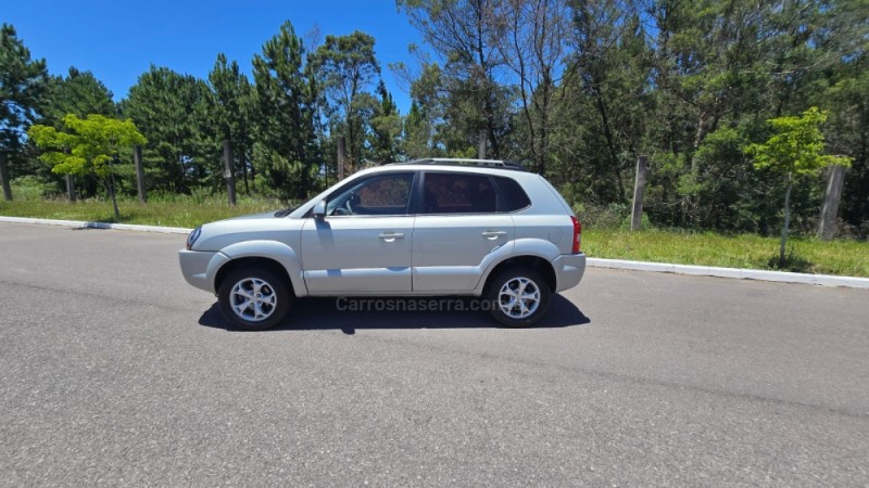 TUCSON 2.0 MPFI GL 16V 143CV 2WD GASOLINA 4P AUTOMÁTICO - 2011 - BENTO GONçALVES