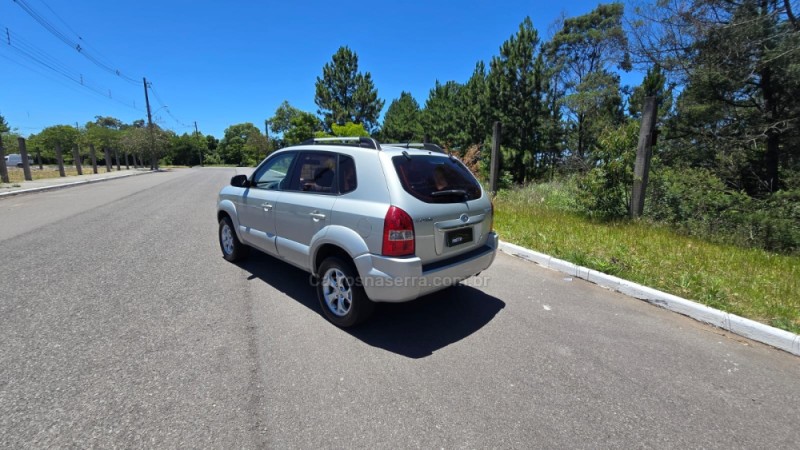 TUCSON 2.0 MPFI GL 16V 143CV 2WD GASOLINA 4P AUTOMÁTICO - 2011 - BENTO GONçALVES